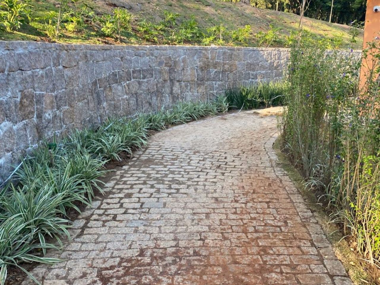 calçamento pedra paralelepipedo didi-pedras  